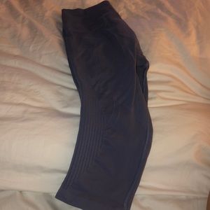 Luluemon Capri pants.